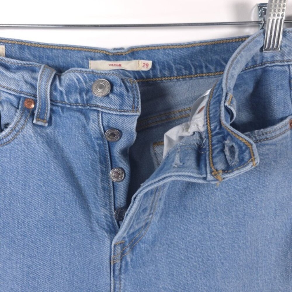 LEVI’S PREMIUM QUALITY CLOTHING WEDGIE Button Fly Jeans Raw Hem COTTON Size 29 - Picture 4 of 14